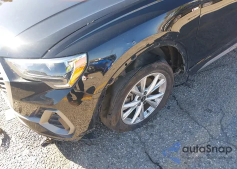 2021 Audi Q3 Premium 45 Tfsi S Line Quattro Tiptronic z USA, uszkodzony, nr VIN WA1DECF34M1148569